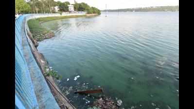 Sewage and filth leaves Upper Lake gasping