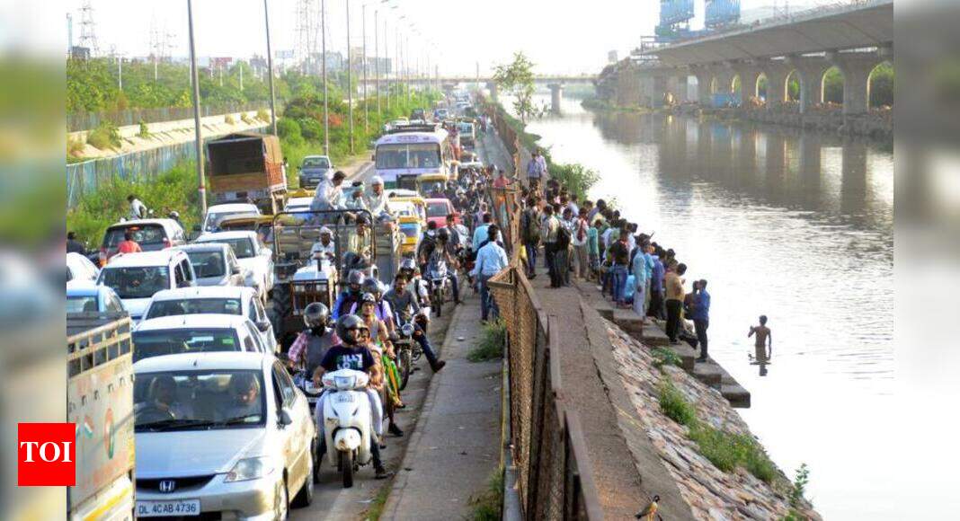 Youth drowns in rescue attempt | Noida News - Times of India