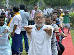 Shusheel Kumar Modi performs yoga