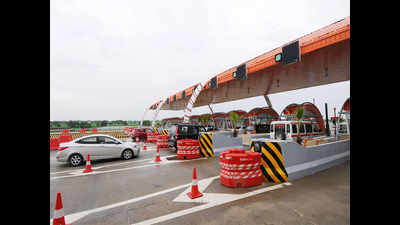 Free refreshments for drowsy drivers at Yamuna Expressway toll plazas