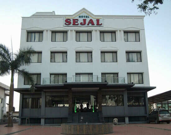 Set your base at these hotels in Saputara