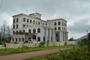 SidArchie Palace Hotel