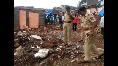 Landslide hits Mumbai suburb, one child injured