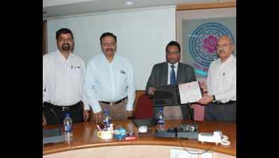 Hyderabad: TCS inks pact with JNTUH for student internships