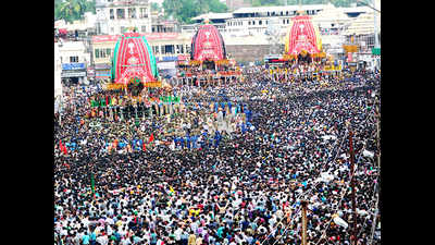 Foreigners too soak in spirit of Rath Yatra
