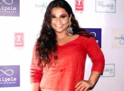 Vidya Balan attends 'Tumhari Sulu' wrap-up party