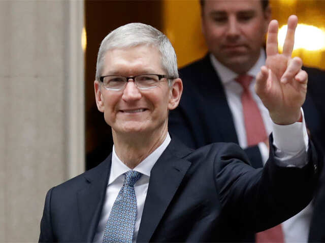 Apple CEO Tim Cook earned ₹654 crore in 2017