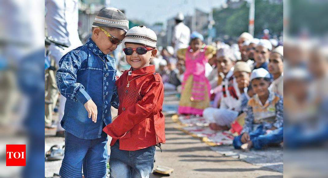 Eid Celebrated With Fervour In Diamond City Surat News Times Of India