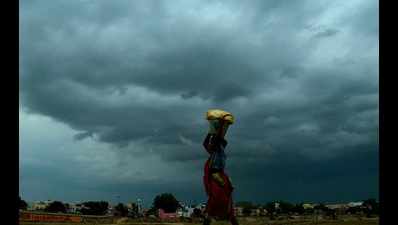 Heavy showers and strong winds to lash Mumbai for a weak