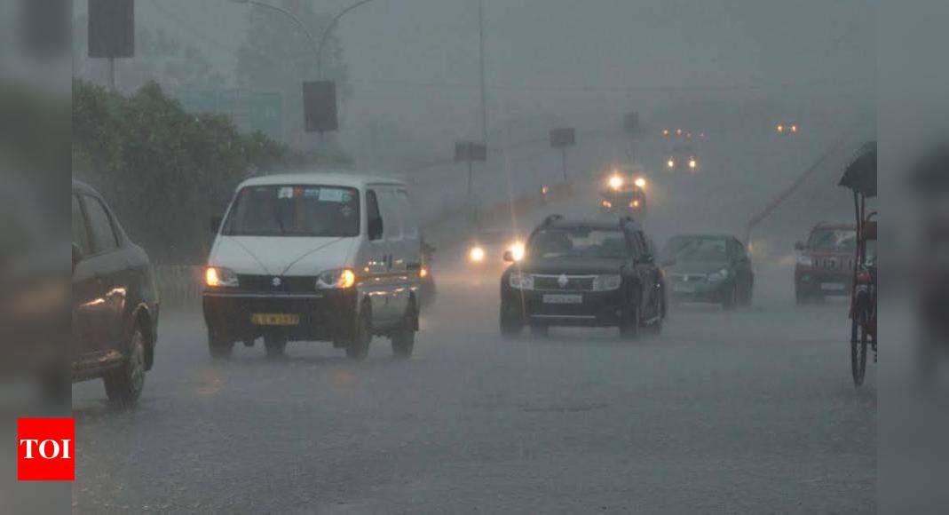 Traffic Jam In Noida: Traffic hit as rain chokes Noida roads | Noida ...