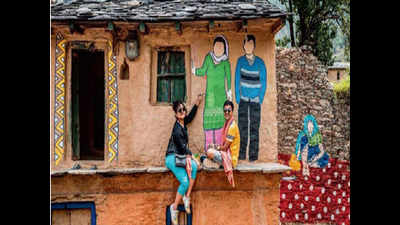 Youth use art to check migration from hills