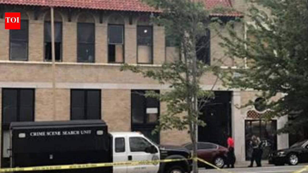At least 17 injured in US nightclub shooting