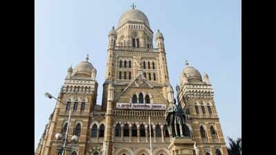 BMC to stop collecting garbage of large housing societies from October 2