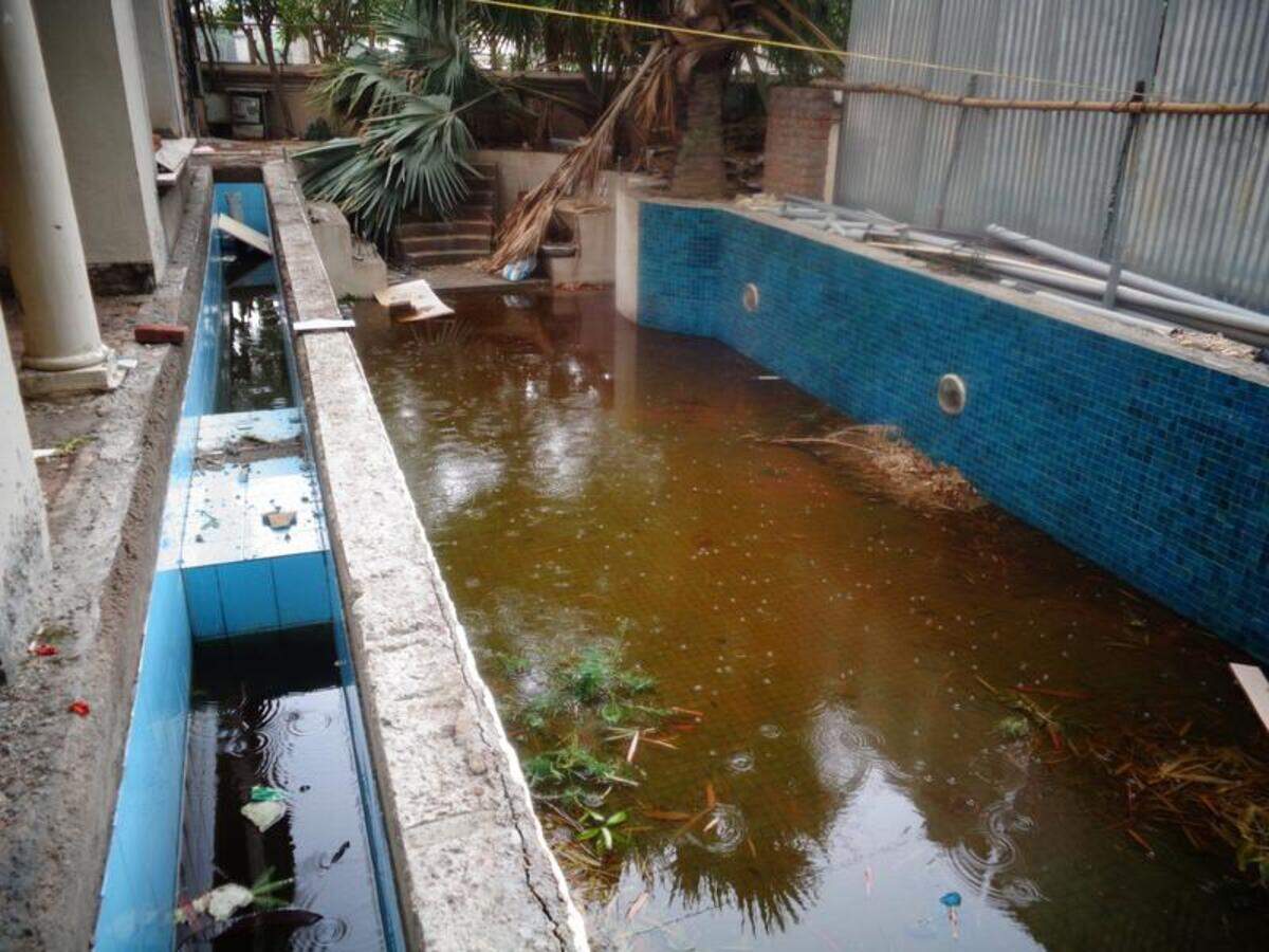 Illegal Pool Illegal Pool In Palm Springs Residents Fume Write To Pmo Gurgaon News Times Of India