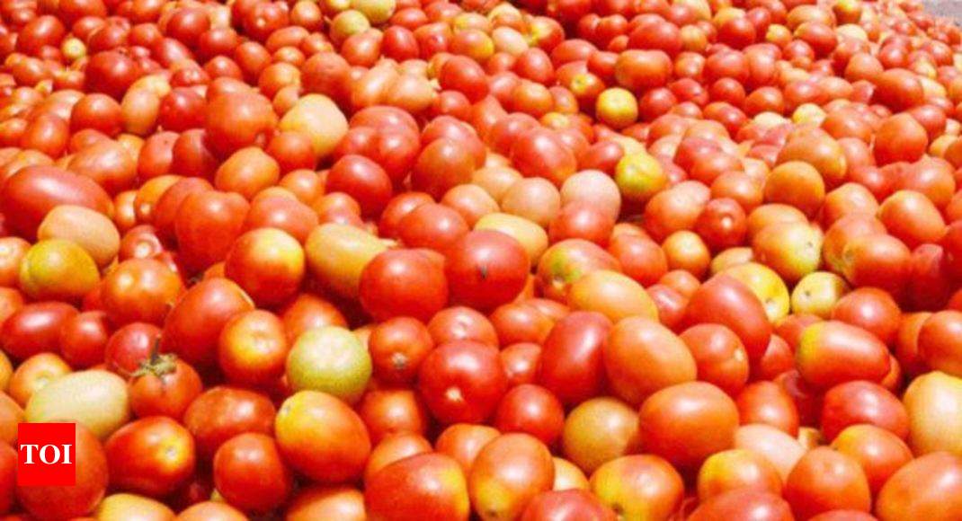 tomato prices: Tomatoes soar to Rs 60-80 a kg in retail markets ...