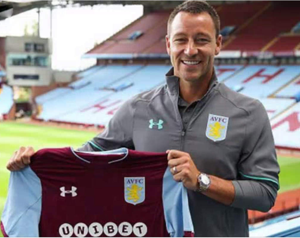 
Aston Villa announce John Terry signing in a strange way
