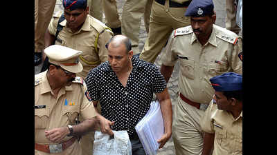Abu Salem moves court Delhi police's 'false' case