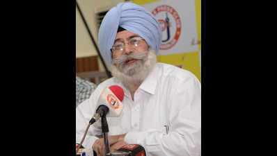 1984 riots case: Advocate H S Phoolka may quit as Punjab leader of Opposition