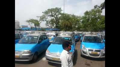 Flash strike by taxis at International Airport in Mumbai
