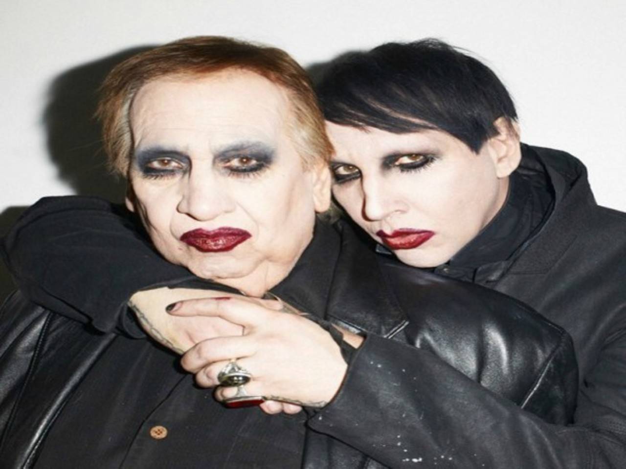 See Marilyn Manson's dad as Marilyn Manson