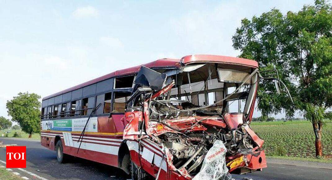 3 die as GSRTC bus rams truck | Rajkot News - Times of India