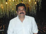 Mukesh arrives at Kavya's wedding reception