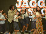 Ranbir Kapoor and Katrina Kaif shakes a leg with students