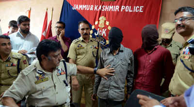 Hindu LeT terrorist arrested in Kashmir