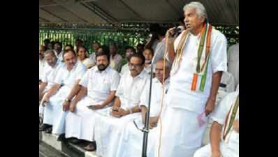 LDF government is a failure: Oommen Chandy