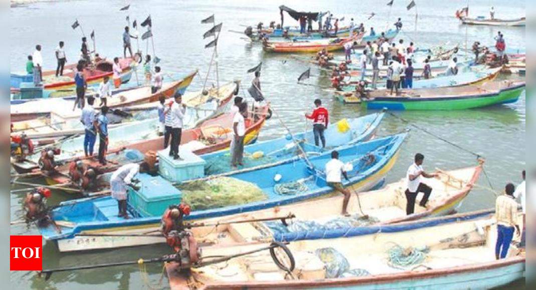 Rameswaram fishermen call off strike | Chennai News - Times of India