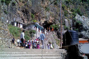 Shiv Khori