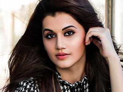Taapsee apologizes to Raghavendra Rao: I never intended to do what really happened