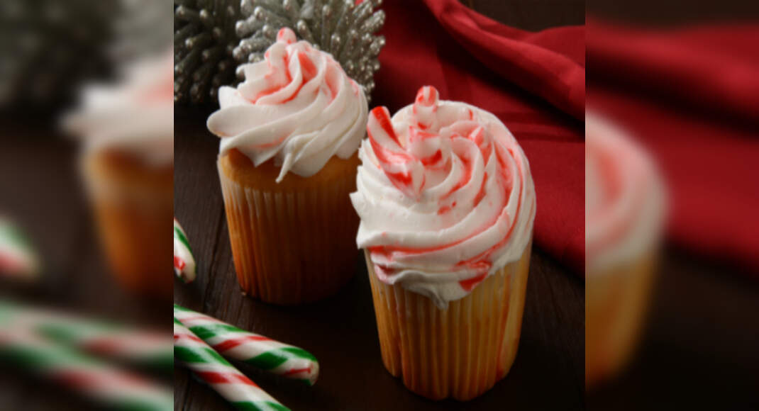 Peppermint Cupcakes Recipe: How to Make Peppermint Cupcakes Recipe | Homemade Peppermint Cupcakes Re