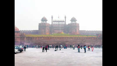 Cops in tizzy over hoax call to blow up Red Fort
