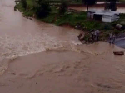 Odisha: Heavy rain triggers flood in Kalahandi