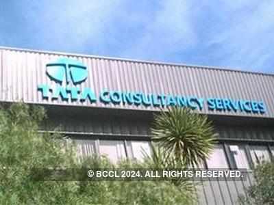 TCS share prices go low to Rs 2967 points on BSE and NSE