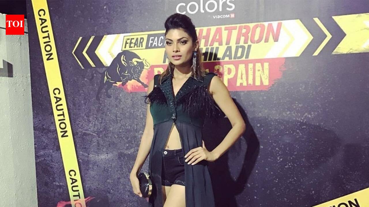 From sporting a bikini to hot pants, here are Lopamudra Raut's Top ...