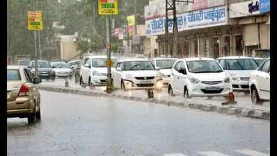 Commuters suffer as rains expose civic bodies' lack of preparedness