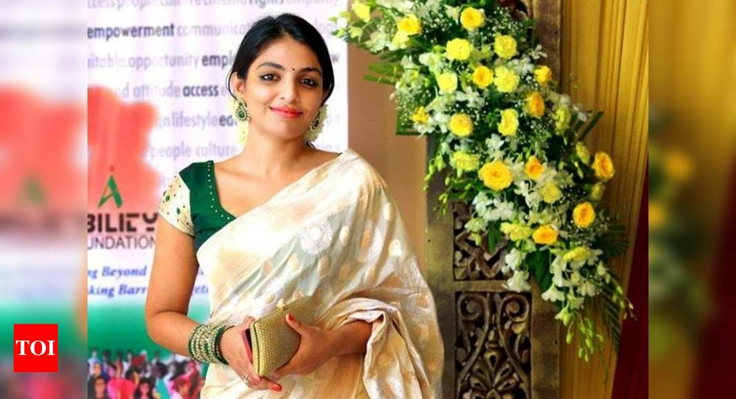 Mythili's leaked images: Kerala Police arrests a production executive |  Malayalam Movie News - Times of India