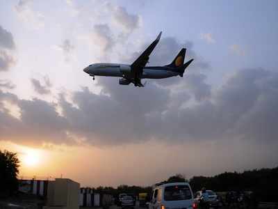 Jet Airways asks junior pilots to furnish Rs 1 crore bonds