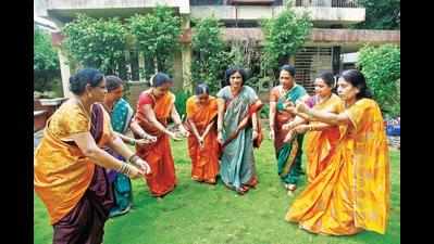 Community dos keep Mangalagaur tradition alive