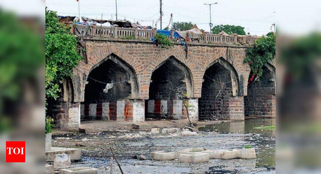 Oldest Hyderabad Bridge Fabled bridge over Musi stands ravages of time