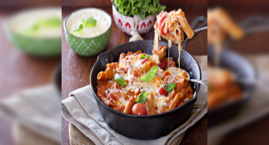 Baked Pasta in Mixed Sauce Recipe: How to Make Baked Pasta in Mixed Sauce Recipe | Homemade Baked Pa