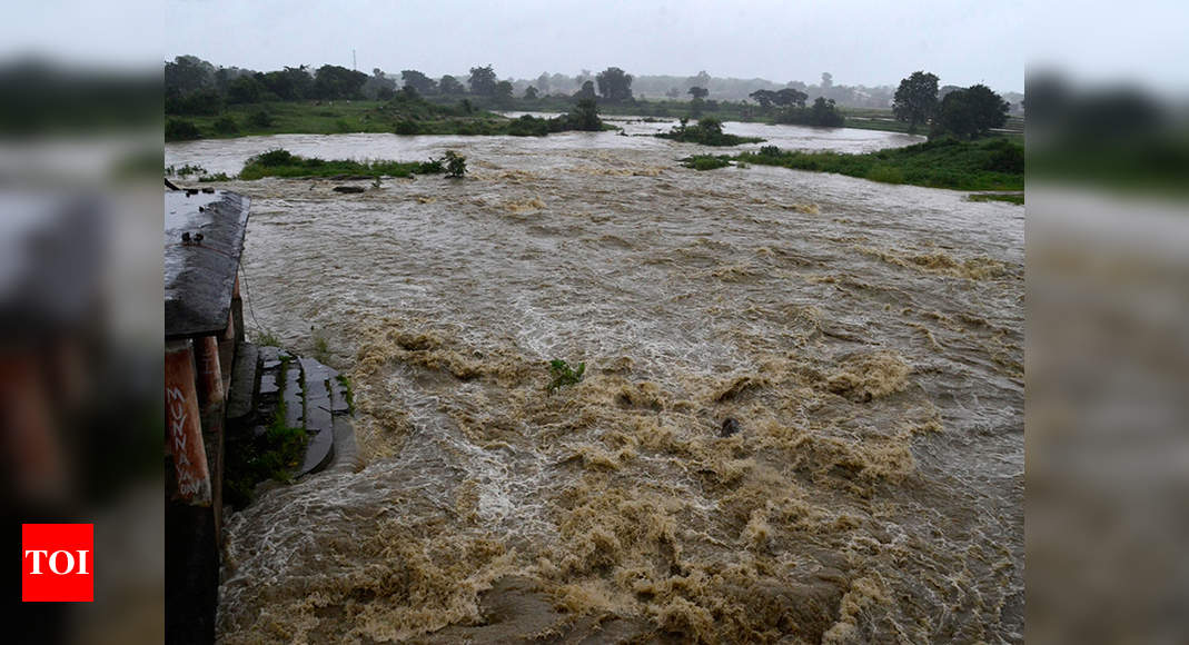 Jamshedpur Floods: Overflowing rivers trigger flood scare in Jamshedpur ...