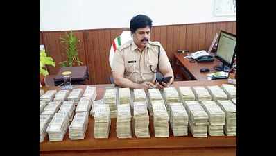 Banned notes, wildlife goods seized