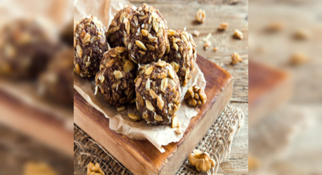 Nutty Chocolate Balls Recipe: How to Make Nutty Chocolate Balls Recipe | Homemade Nutty Chocolate Ba