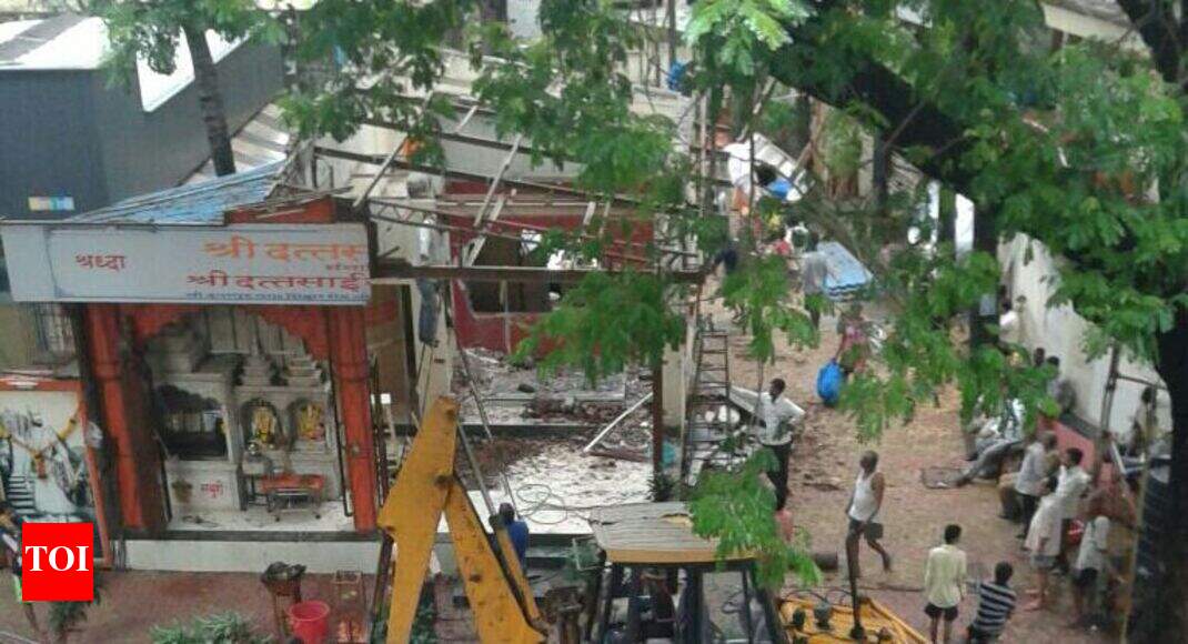 BMC BMC peaceably removes 37 of 42 illegal shrines in K West ward