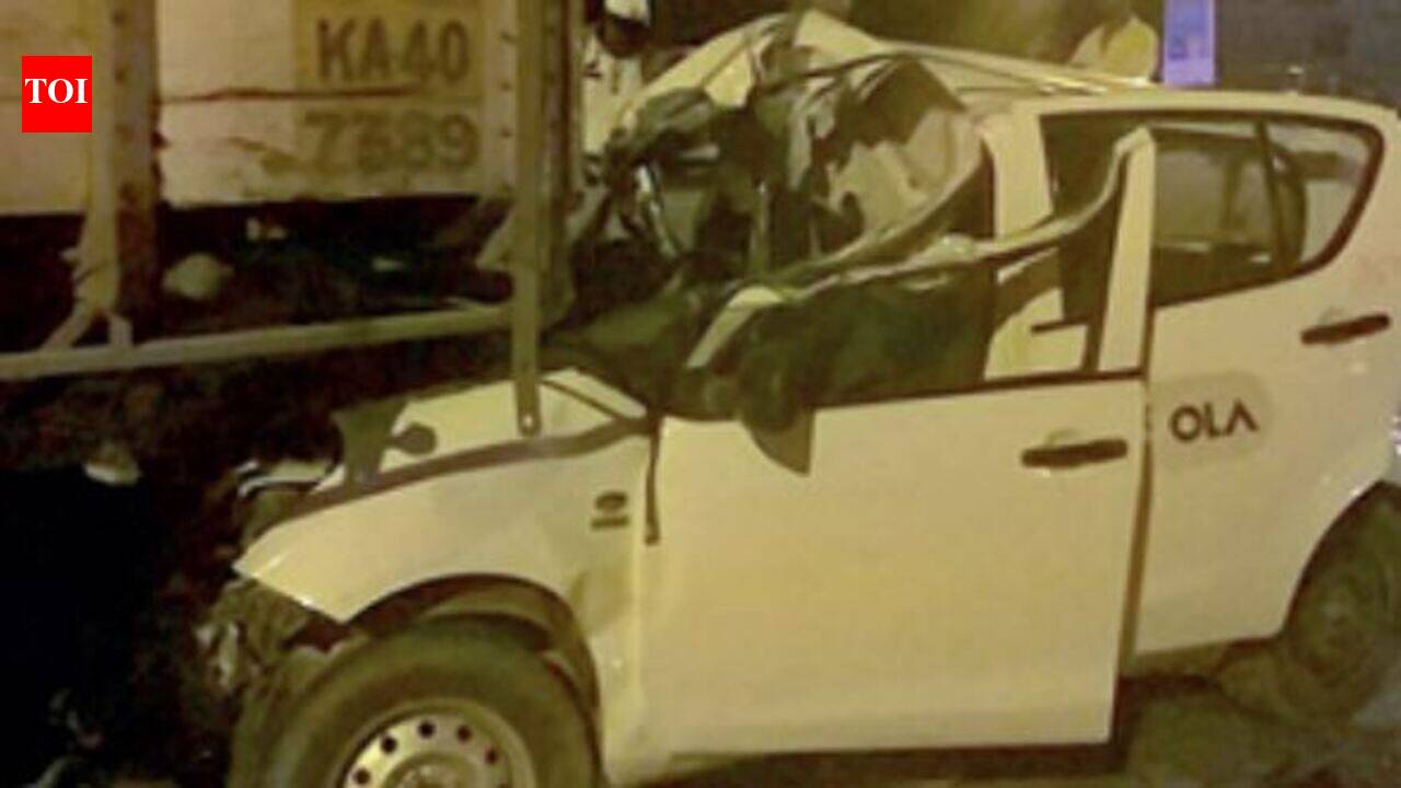 Road Accident: Two killed after cab rams truck | Bengaluru News - The ...