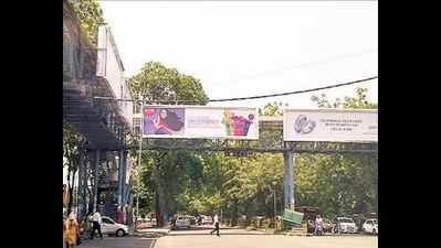 Unused by pedestrians, foot over-bridges fetch Rs 90 lakh a year from advts