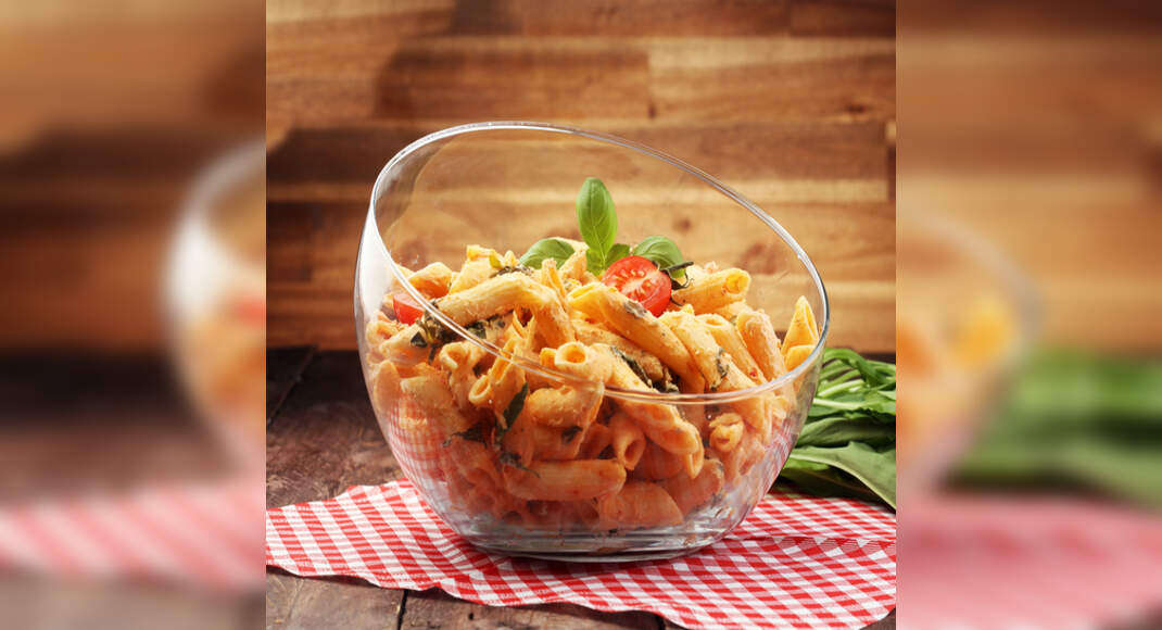 Herbal Pasta In Tomato Sauce Recipe: How to Make Herbal Pasta In Tomato Sauce Recipe | Homemade Herb